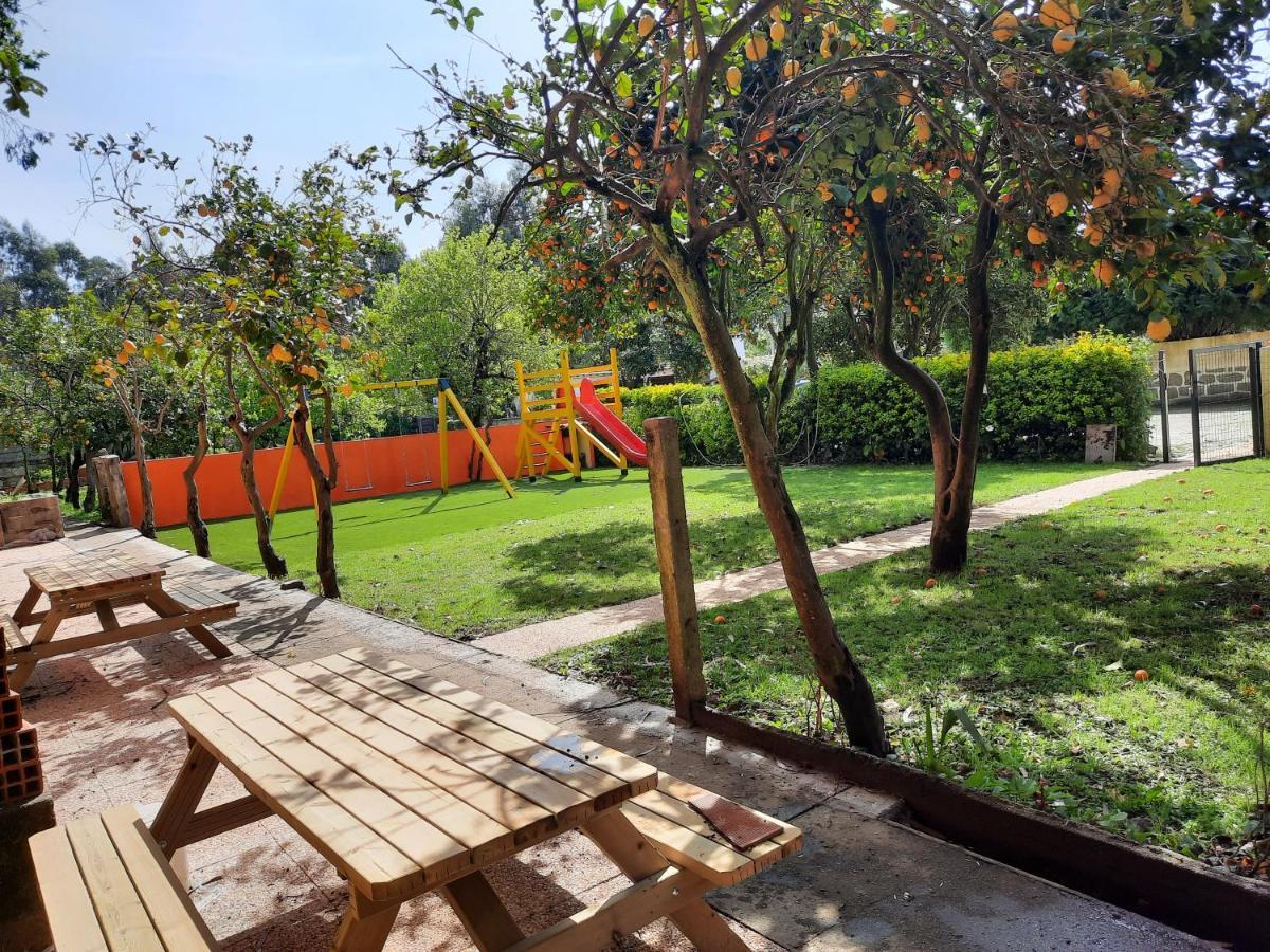 Metro Vilar Suites&Villas Vilar do Pinheiro Esterno foto