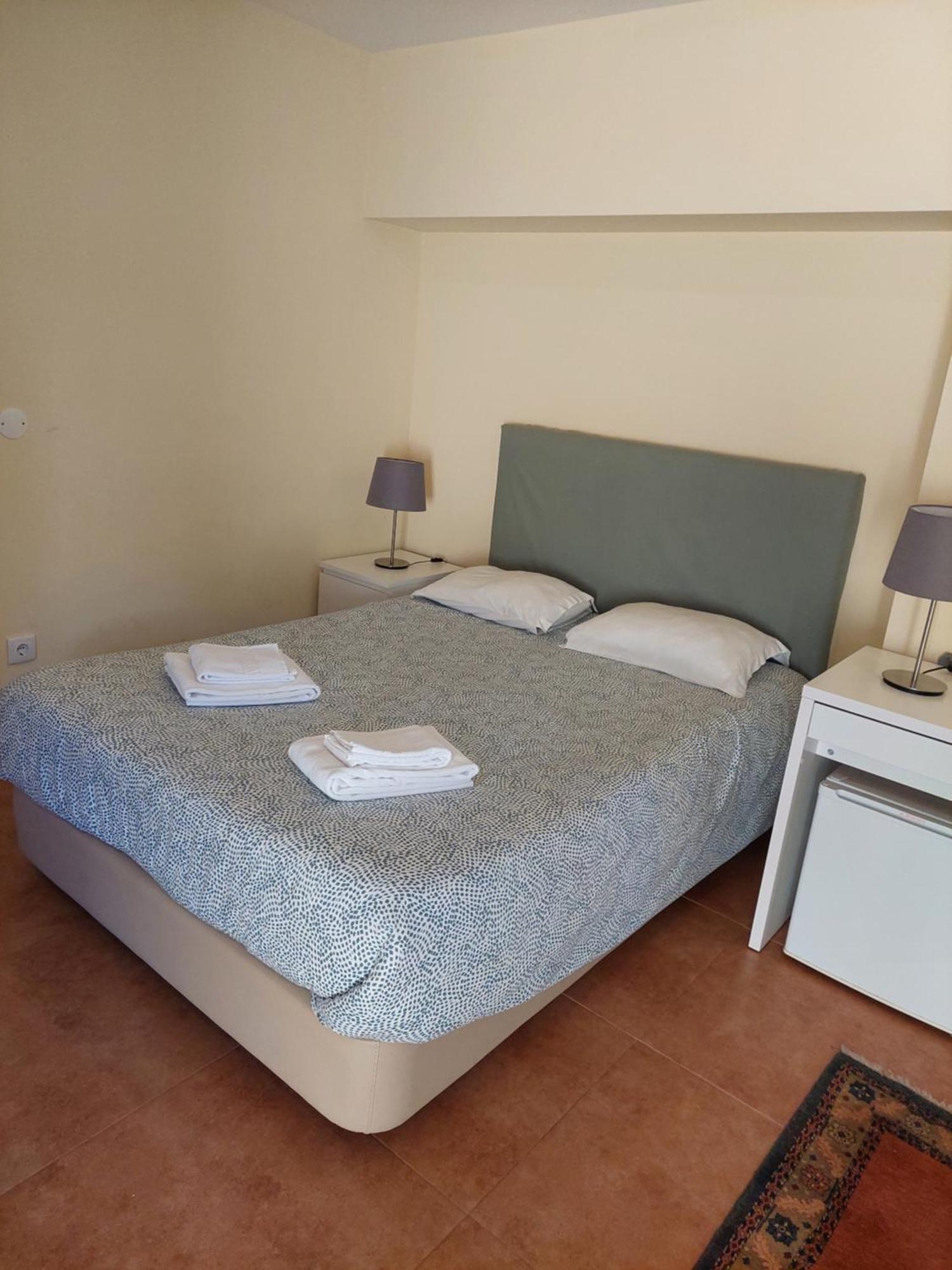 Metro Vilar Suites&Villas Vilar do Pinheiro Esterno foto