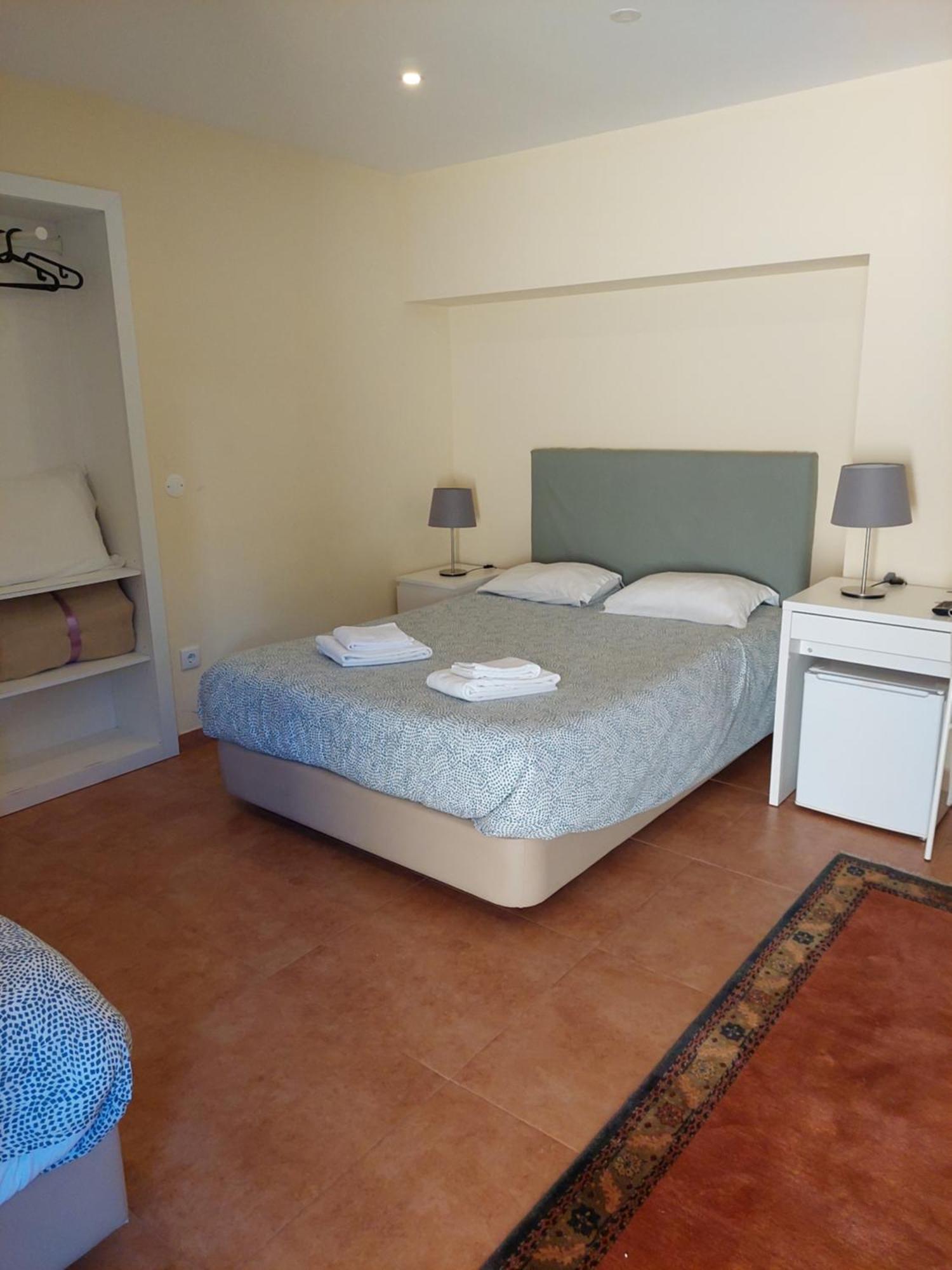 Metro Vilar Suites&Villas Vilar do Pinheiro Esterno foto