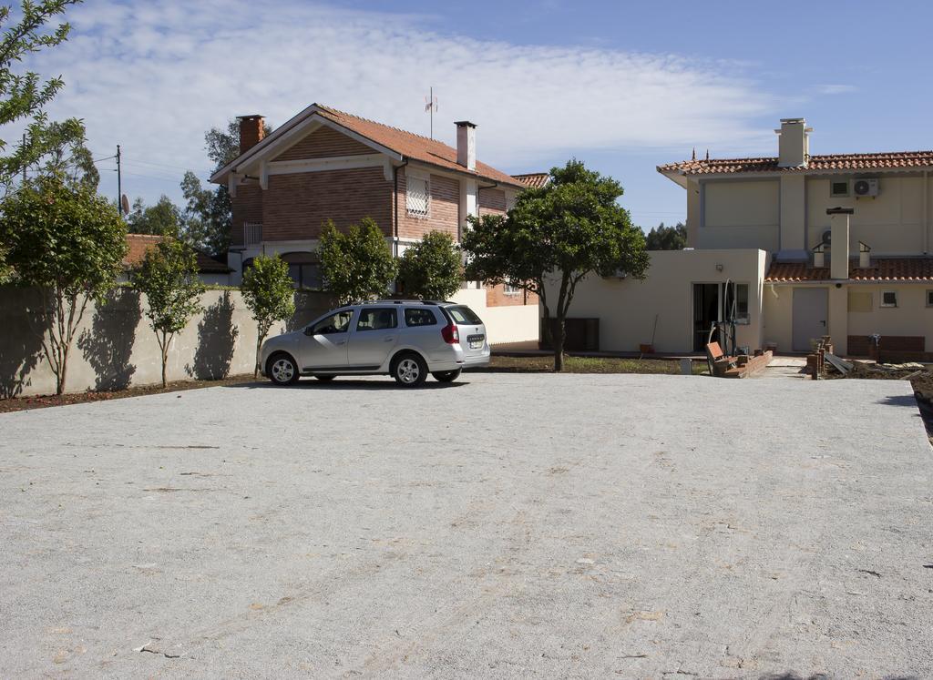 Metro Vilar Suites&Villas Vilar do Pinheiro Esterno foto