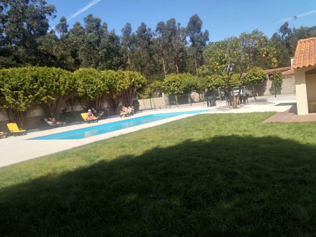 Metro Vilar Suites&Villas Vilar do Pinheiro Esterno foto